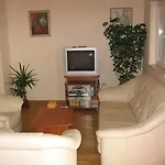 Robbie Near Lapad