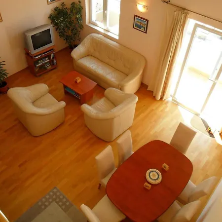 Robbie Near Lapad Dubrovnik