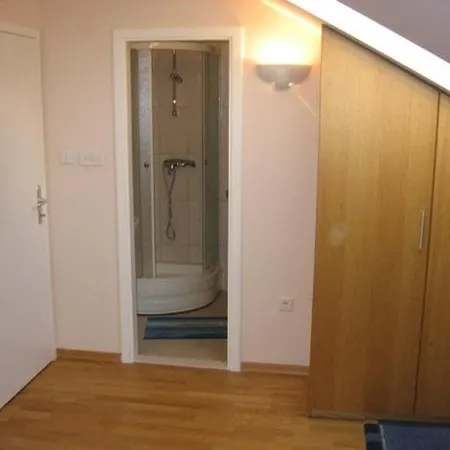 Apartman Robbie Near Lapad *